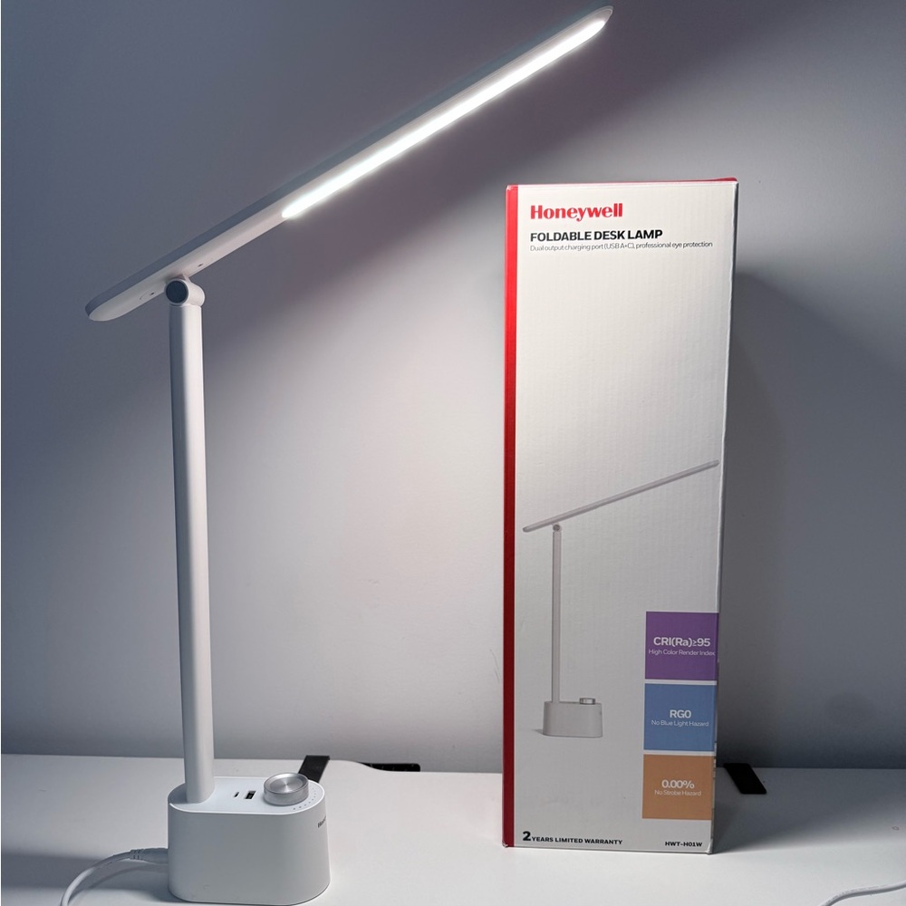 White Foldable Desk Lamp - LED Task Light